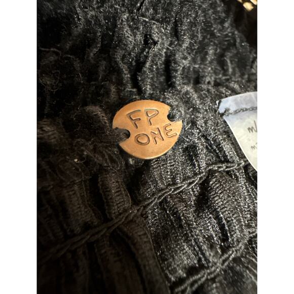 Free People Madonna Black Velvet Floral Lace Strappy Cami Bralette Top Size M - Picture 4 of 5